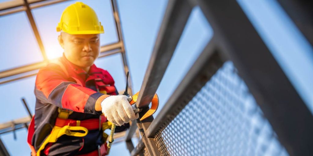 Exemples de choix pertinents : maçonnerie lourde, ravalement de façade, entretien de jardin